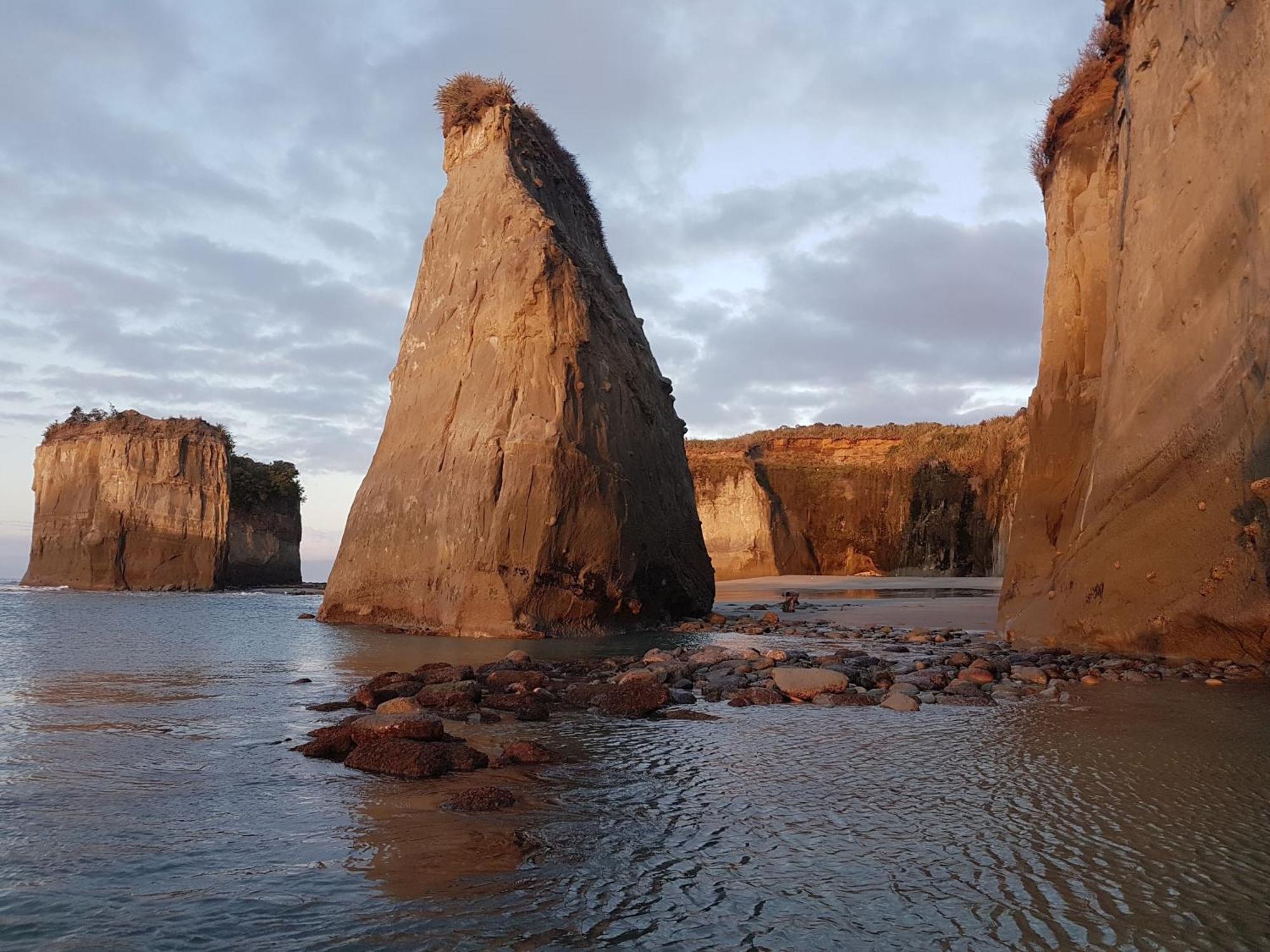 The Hole In The Rock Yurt Hotel Cape Foulwind ภายนอก รูปภาพ
