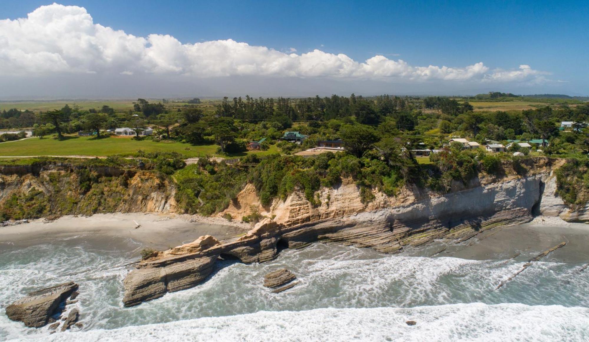 The Hole In The Rock Yurt Hotel Cape Foulwind ภายนอก รูปภาพ