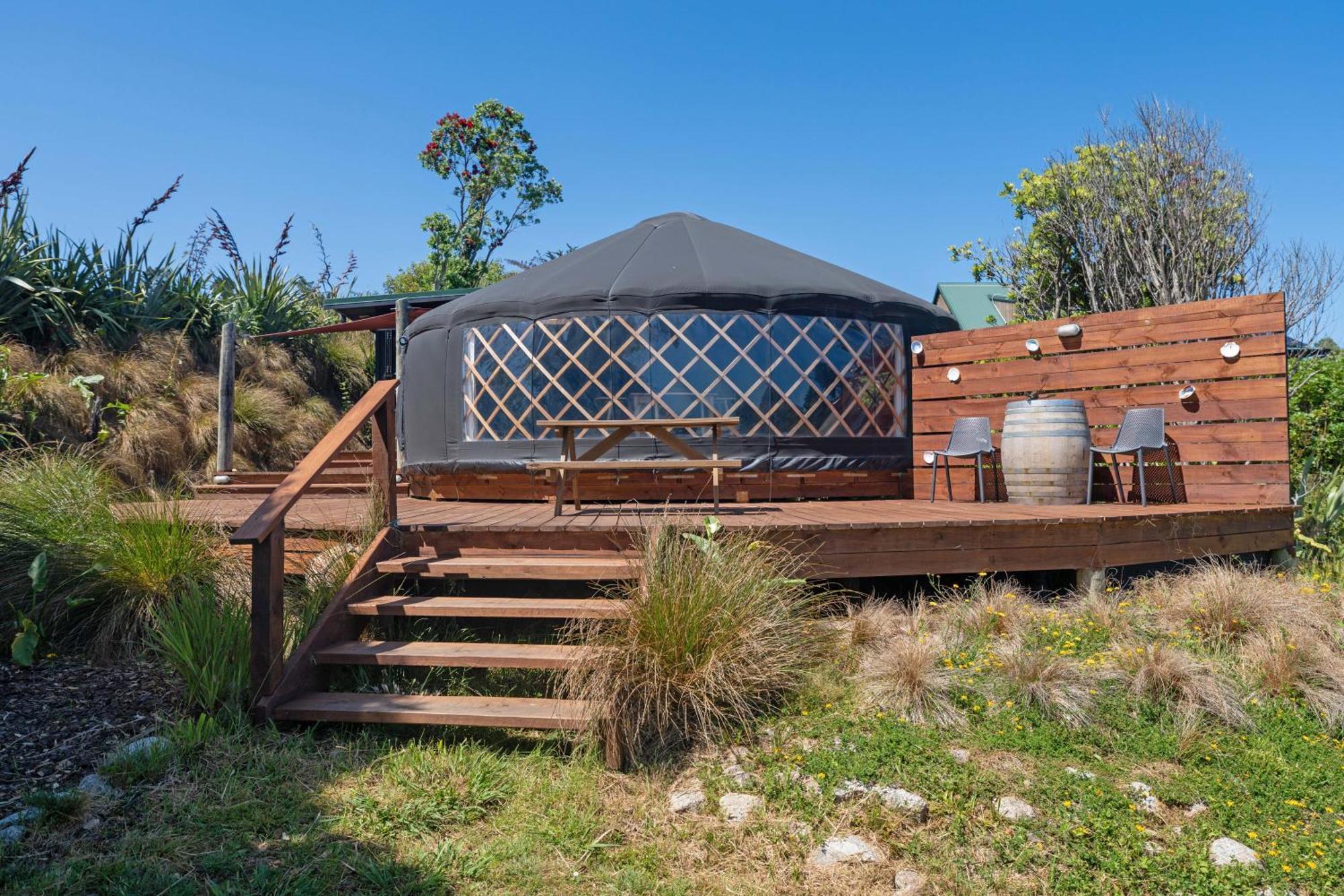 The Hole In The Rock Yurt Hotel Cape Foulwind ภายนอก รูปภาพ